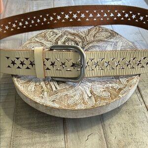 STAR PUNCHED IVORY LEATHER BELT AND SILVER BUCKLE SIZE XL